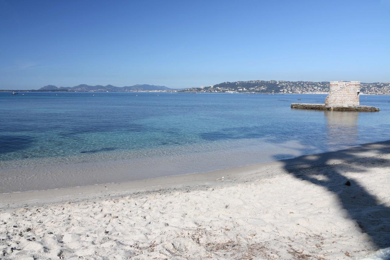 plage des ondes sur le Cap d'Antibes (7)