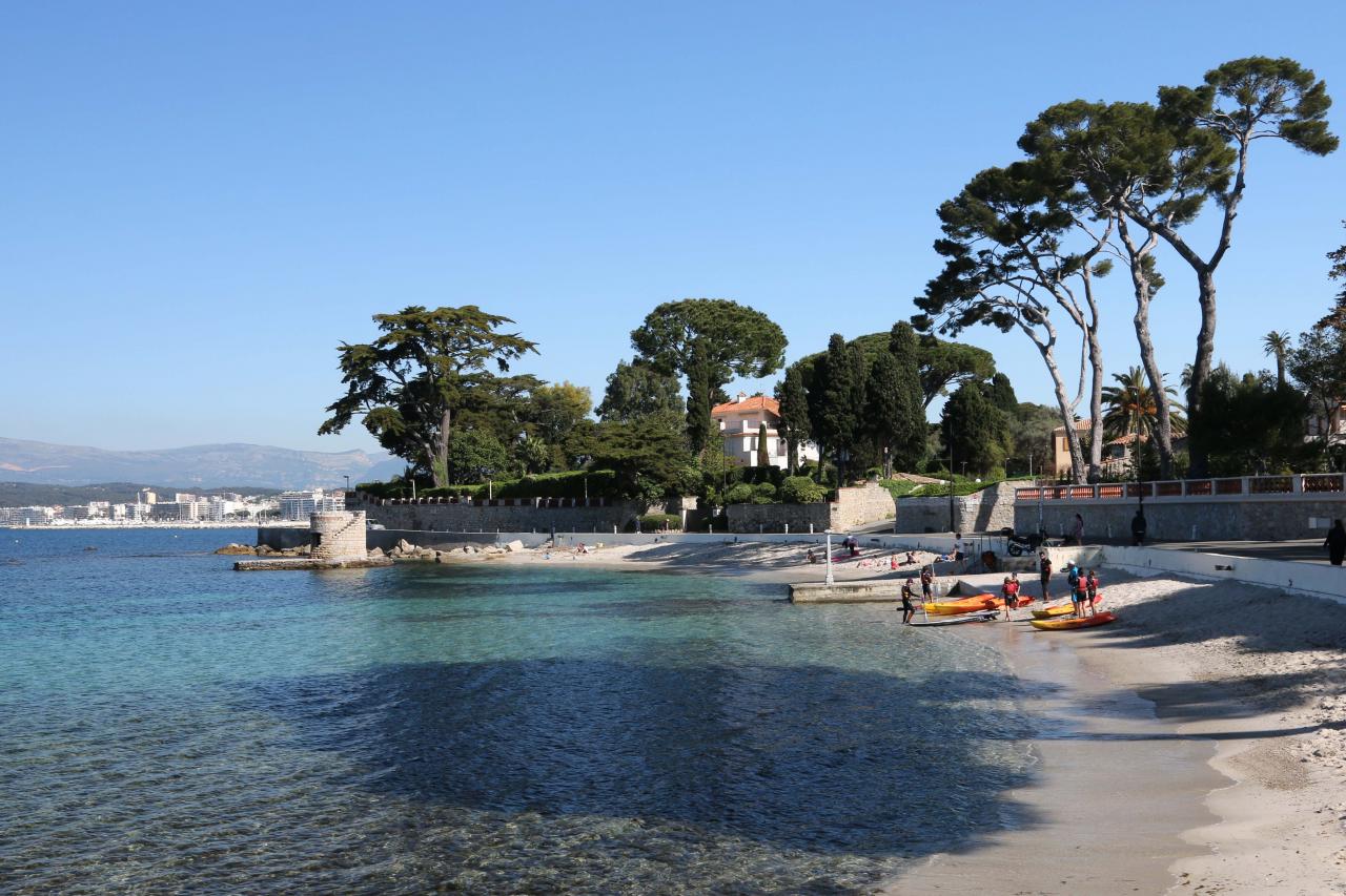 plage des ondes sur le Cap d'Antibes (9)