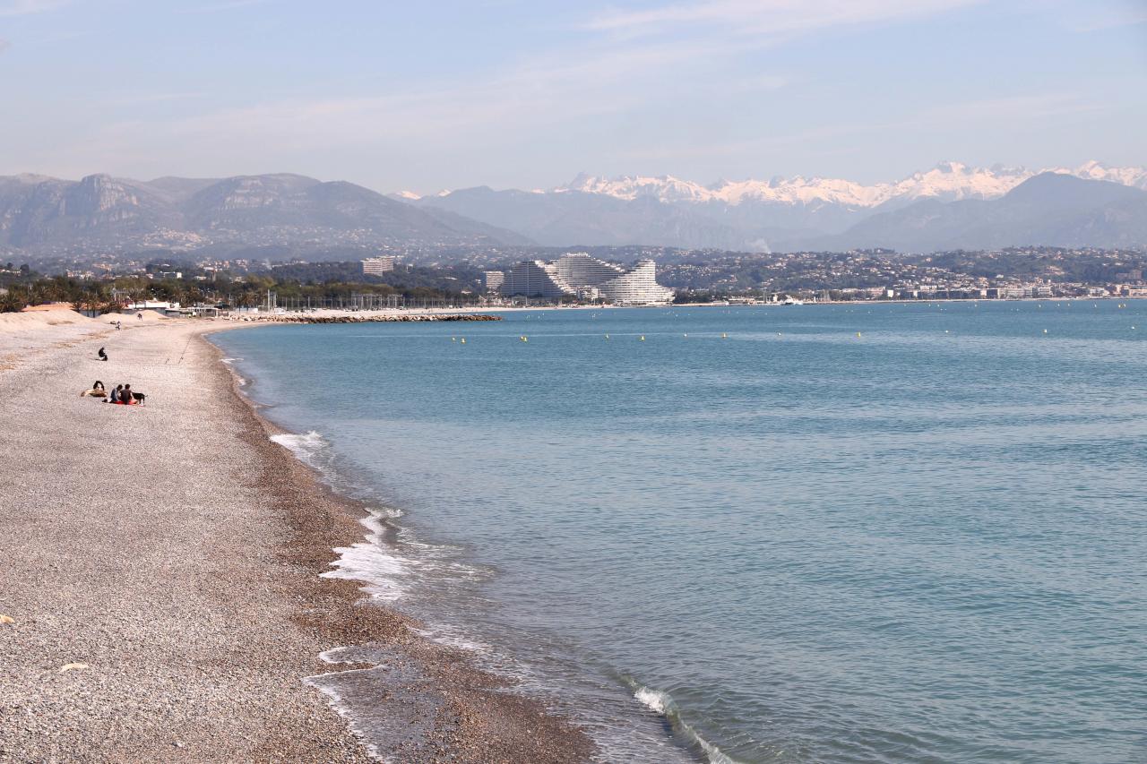 Plages de galets du bord de mer