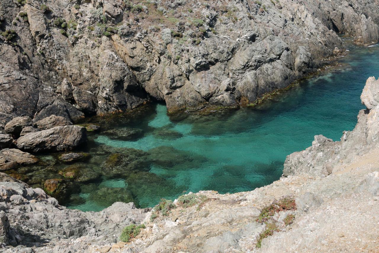 Les Gorges du Loup, calanque au sud de l'île