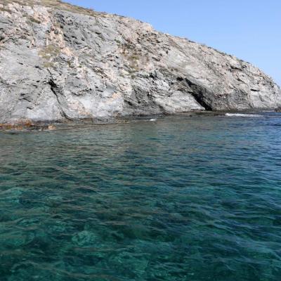 Cap des Mèdes au nord de l'île, mouillage règlementé ... 