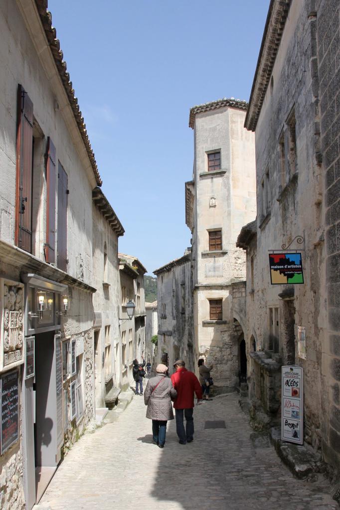 Les Baux-de-Provence un jour de mistral en avril, sans la foule !