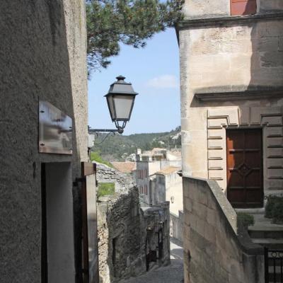 Les Baux-de-Provence un jour de mistral en avril, sans la foule !