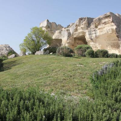 Les Baux-de-Provence un jour de mistral en avril, sans la foule !