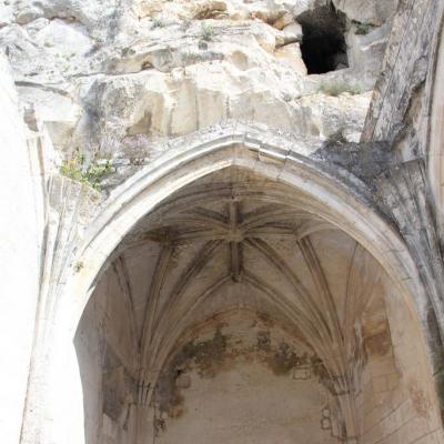 Les Baux-de-Provence un jour de mistral en avril, sans la foule !