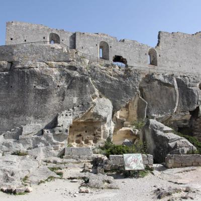 Les Baux-de-Provence un jour de mistral en avril, sans la foule !