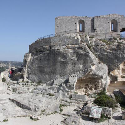 Les Baux-de-Provence un jour de mistral en avril, sans la foule !