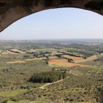 Les Baux-de-Provence un jour de mistral en avril, sans la foule !