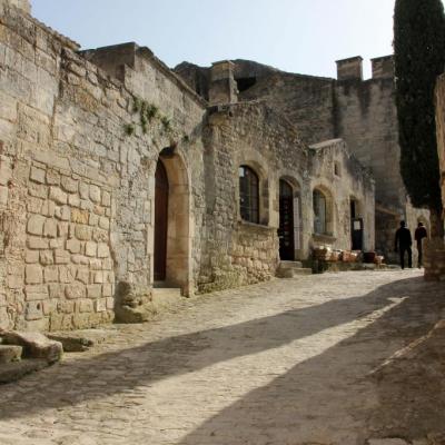 Les Baux-de-Provence un jour de mistral en avril, sans la foule !