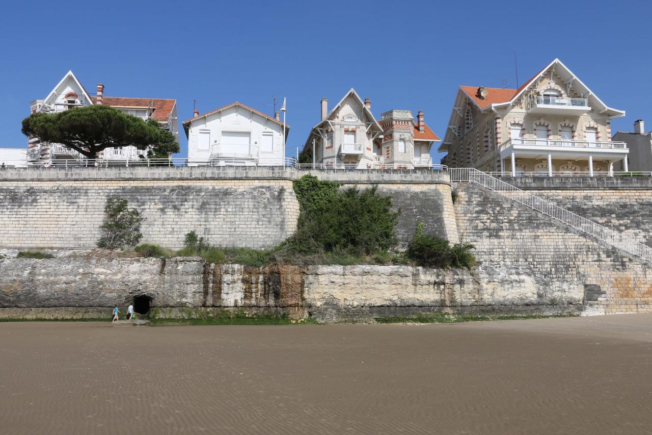 Les carrelets de Pontaillac (plage de Royan) le 1er juin 2014