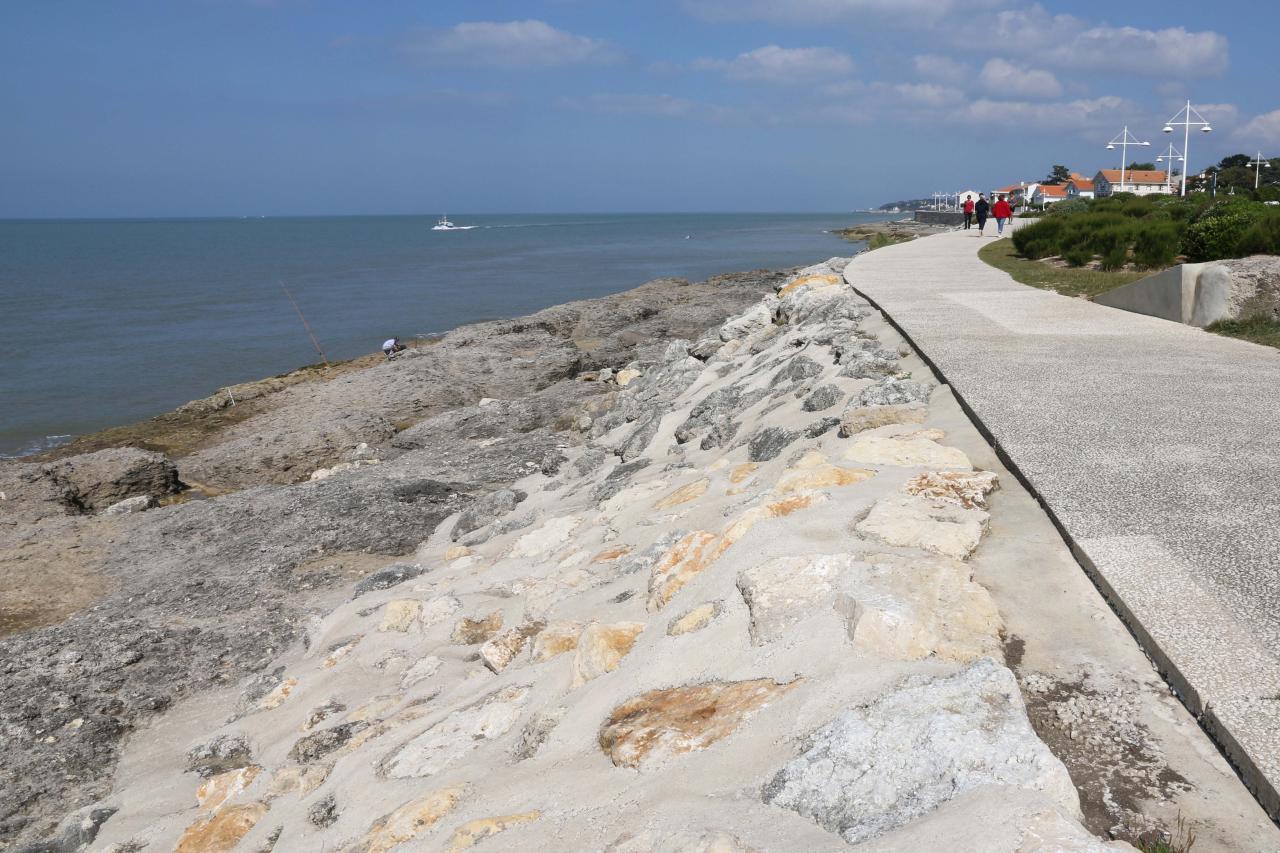 Les carrelets de Pontaillac (plage de Royan) le 1er juin 2014