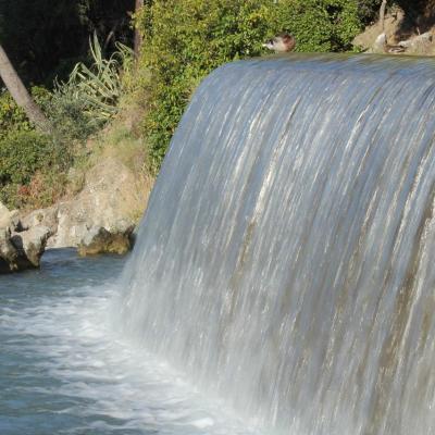 Cascade de Gairaut, chute d'eau artificielle construite au XIXè siècle