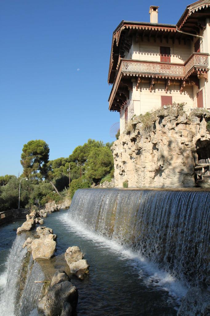 Cascade de Gairaut, chute d'eau artificielle construite au XIXè siècle