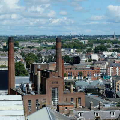 vue panoramique sur Dublin et une partie de l'usine Guinness