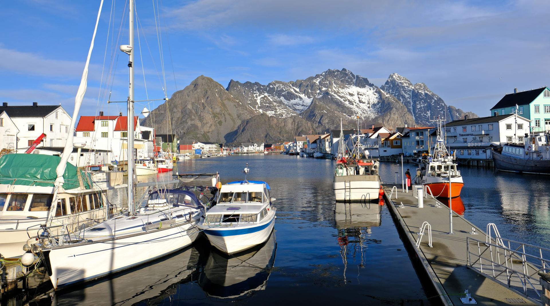 Henningsvær