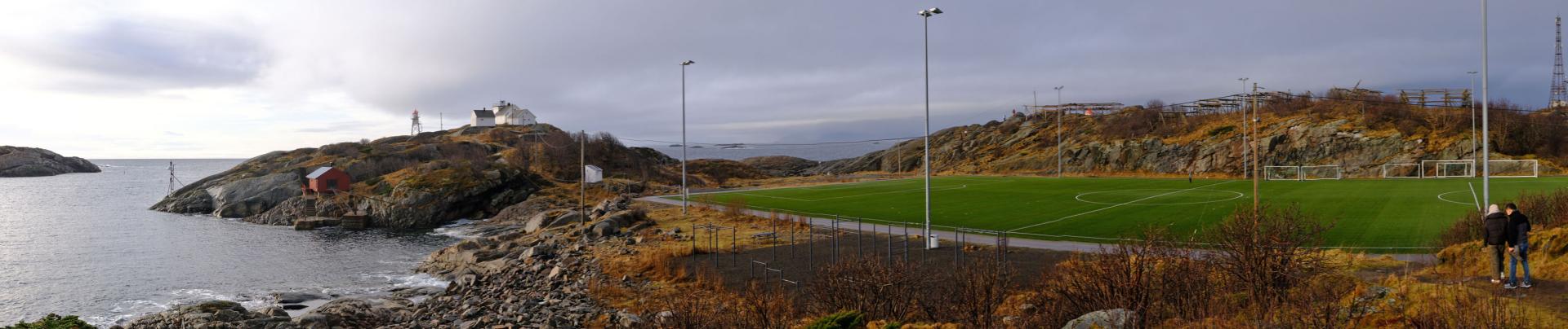 Henningsvær et son fameux stade de foot