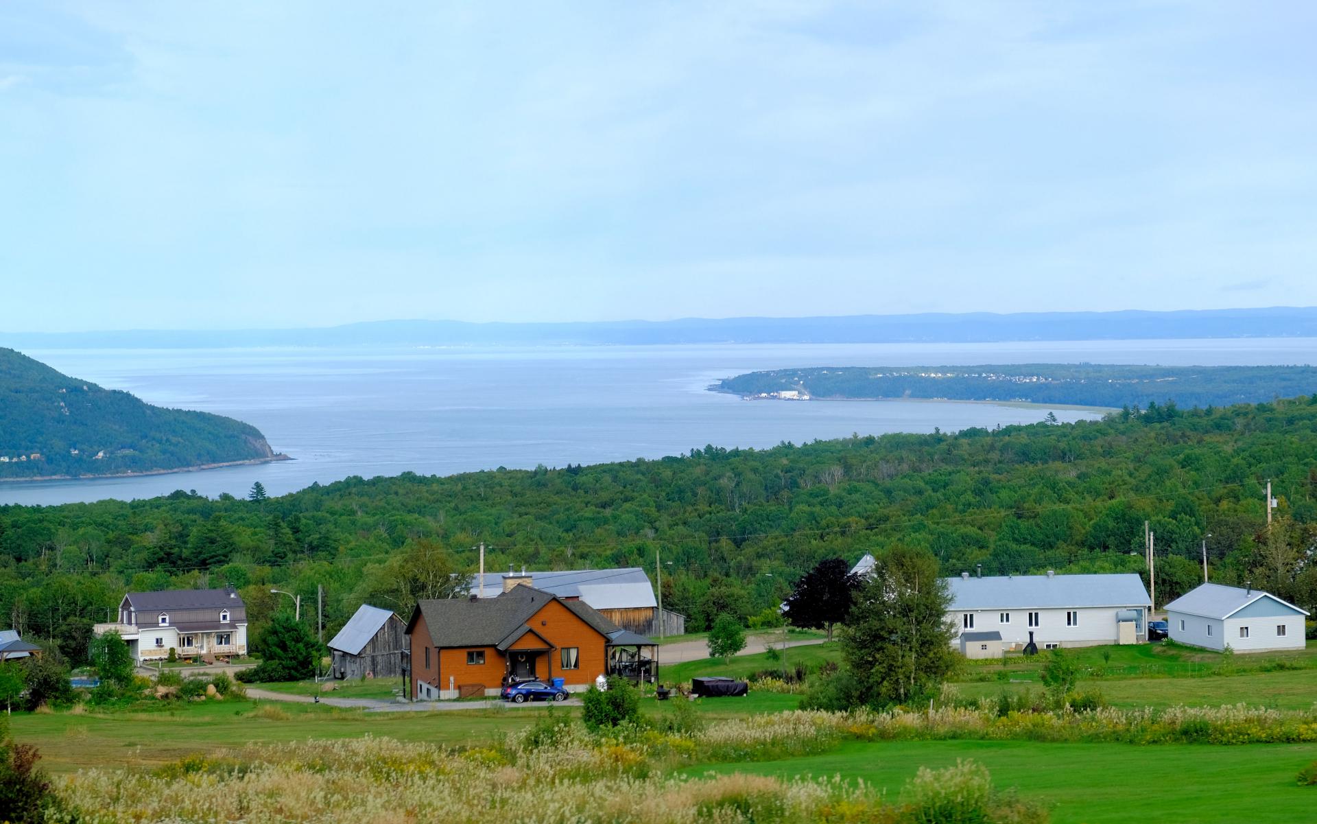 Les rives du Saint-Laurent ; les distances  sont plus longues qu'il n'en paraît !