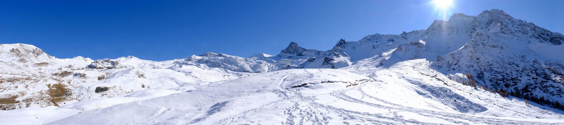 Vue de la Chapelle de Clausis (vers le lac de la Blanche)