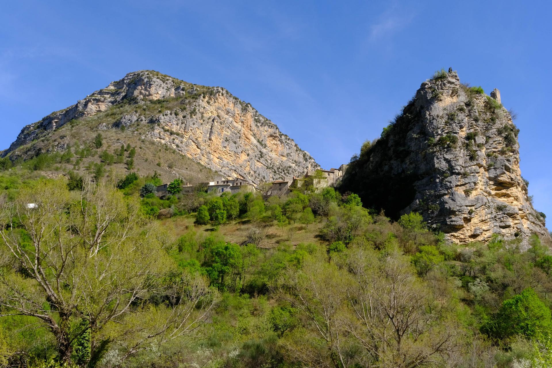 St May, le village perché